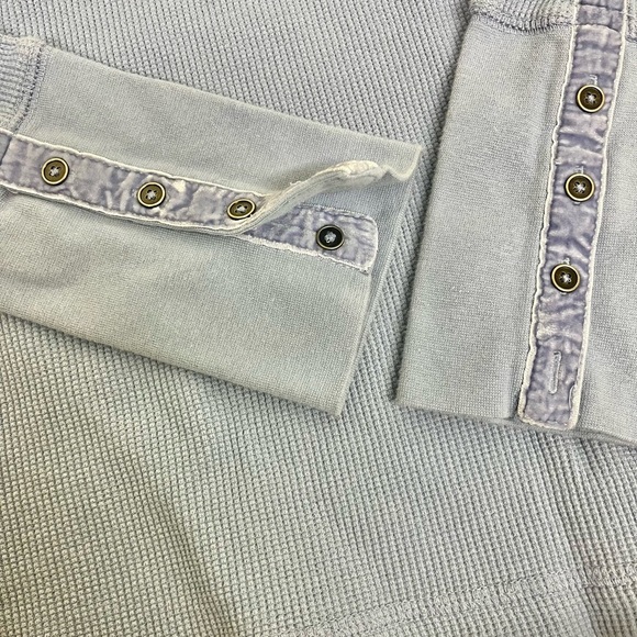Sundance Crewneck Thermal Size S Velvet Trim Metal Button Cuff Light Blue - Picture 4 of 6